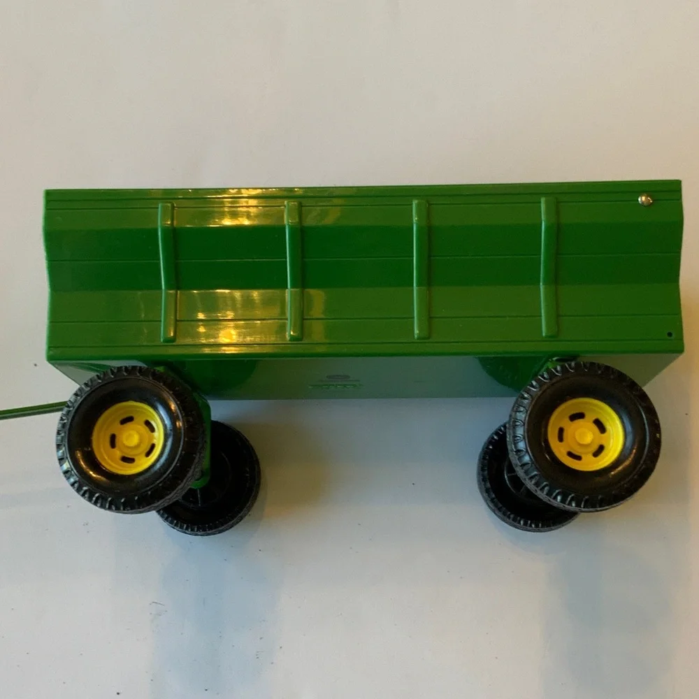 2002 John Deere Farm Tractor with Wagon